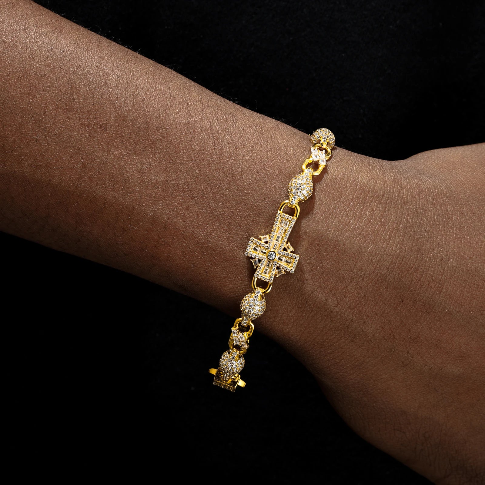 S925 Moissanite Diamond Iced Royal Cross Link Bracelet - 14mm