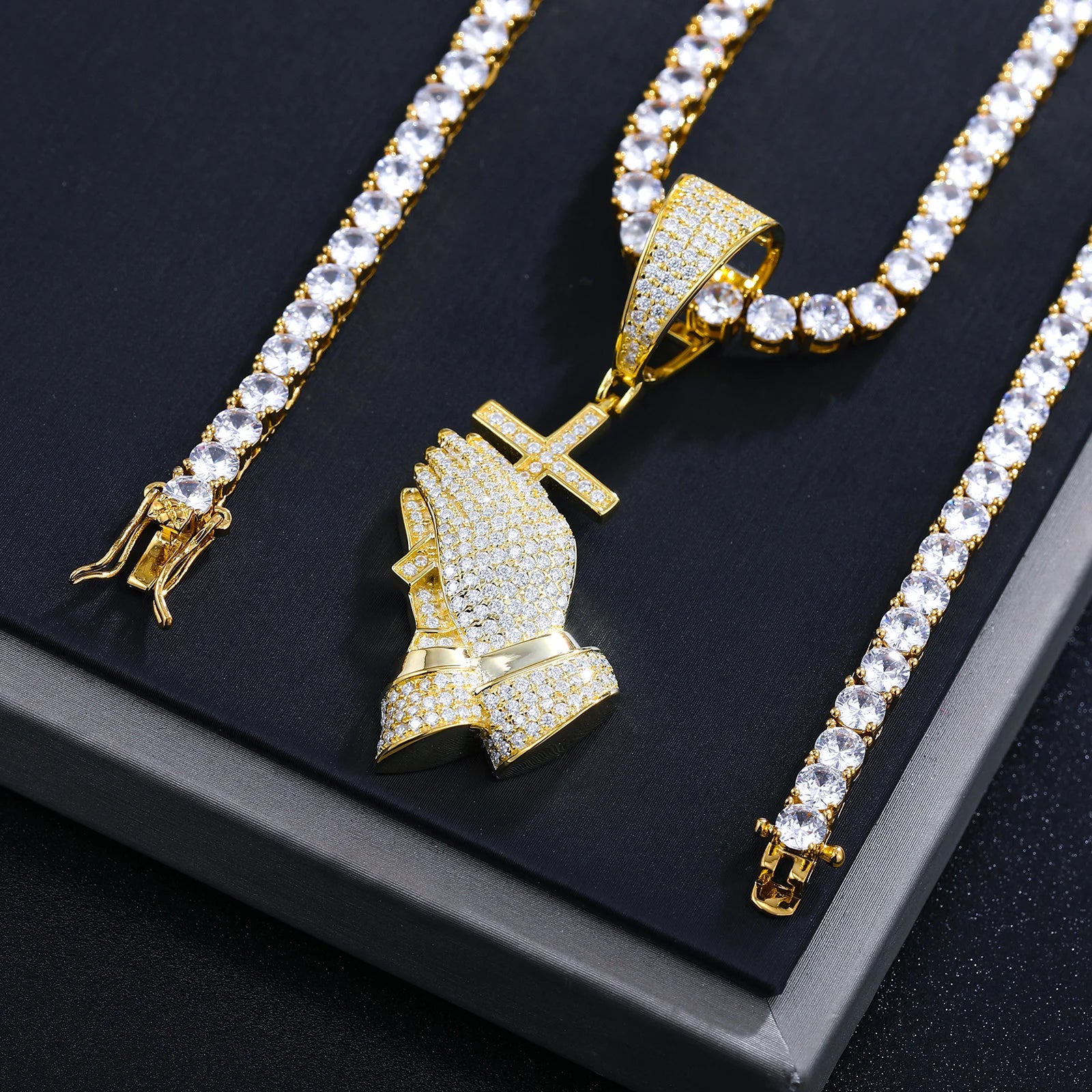 S925 Moissanite Praying Hands Cross Pendant - Icedgame & Co
