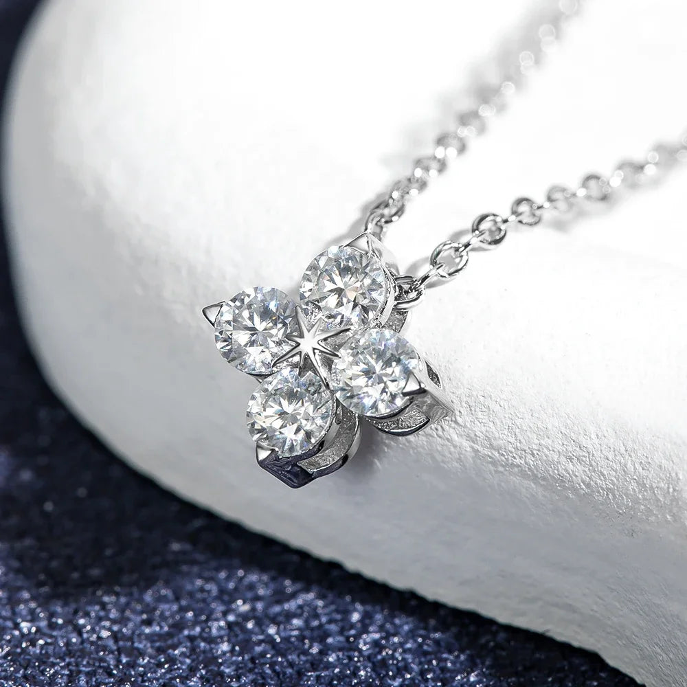 Women's S925 Clover Moissanite Diamond Pendant