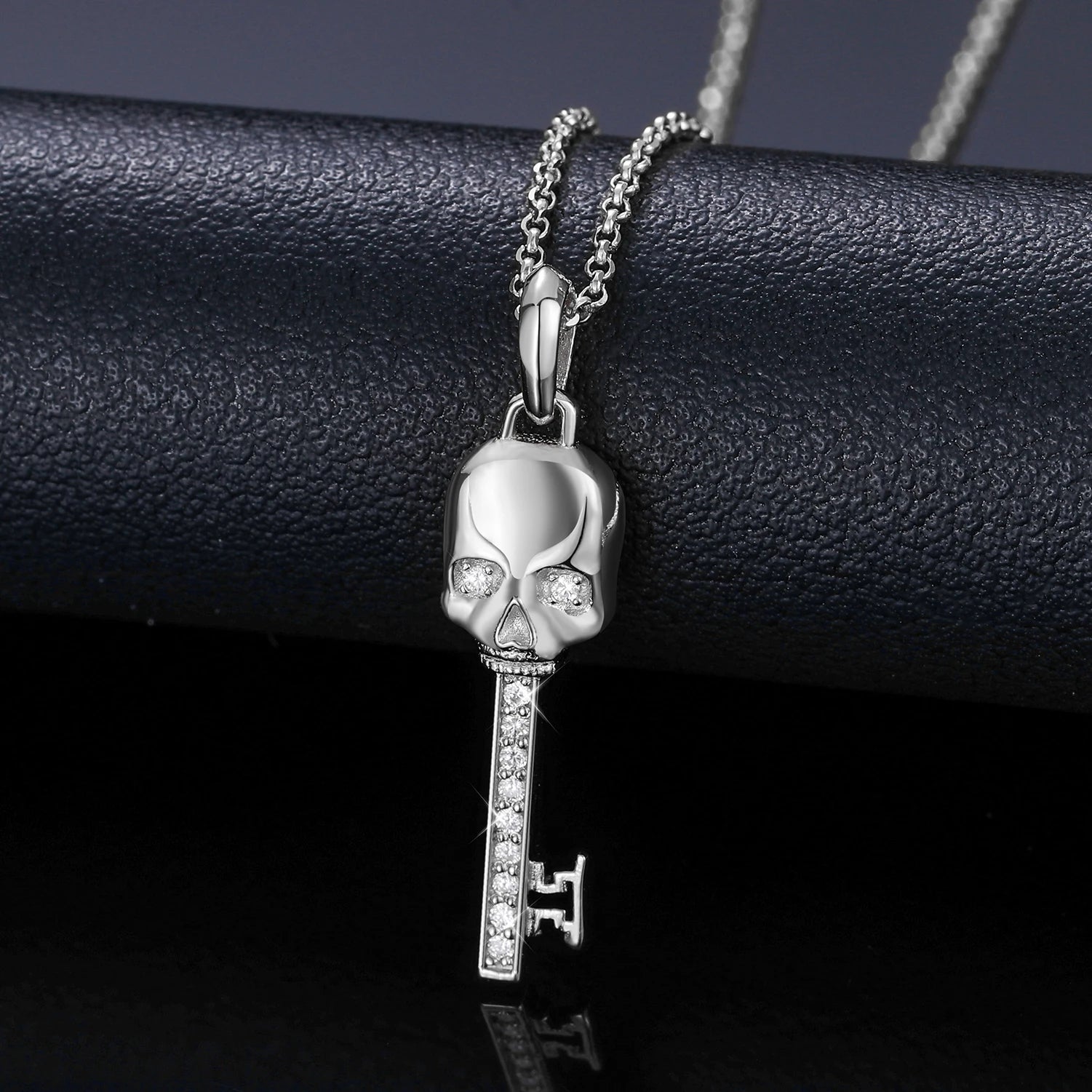 S925 Moissanite Skull Key Pendant - Icedgame & Co