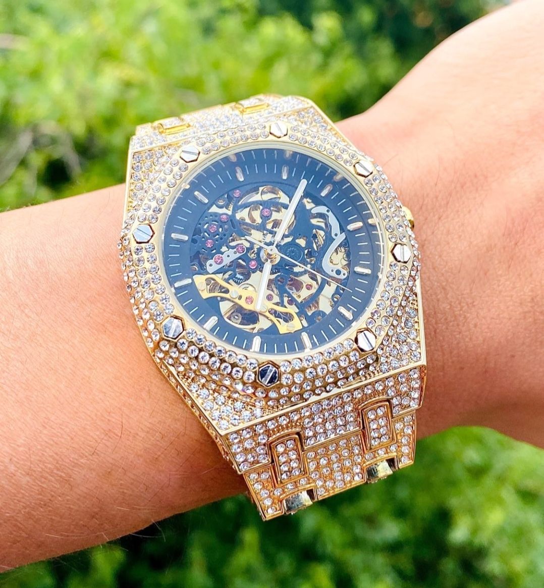 Fully Iced Out Skeleton Stainless Steel Watch - Silver/Gold