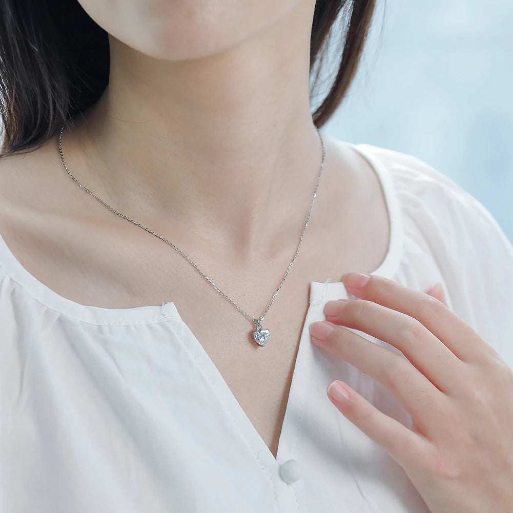 1.5 Carat Moissanite Heart Cut Diamond Necklace