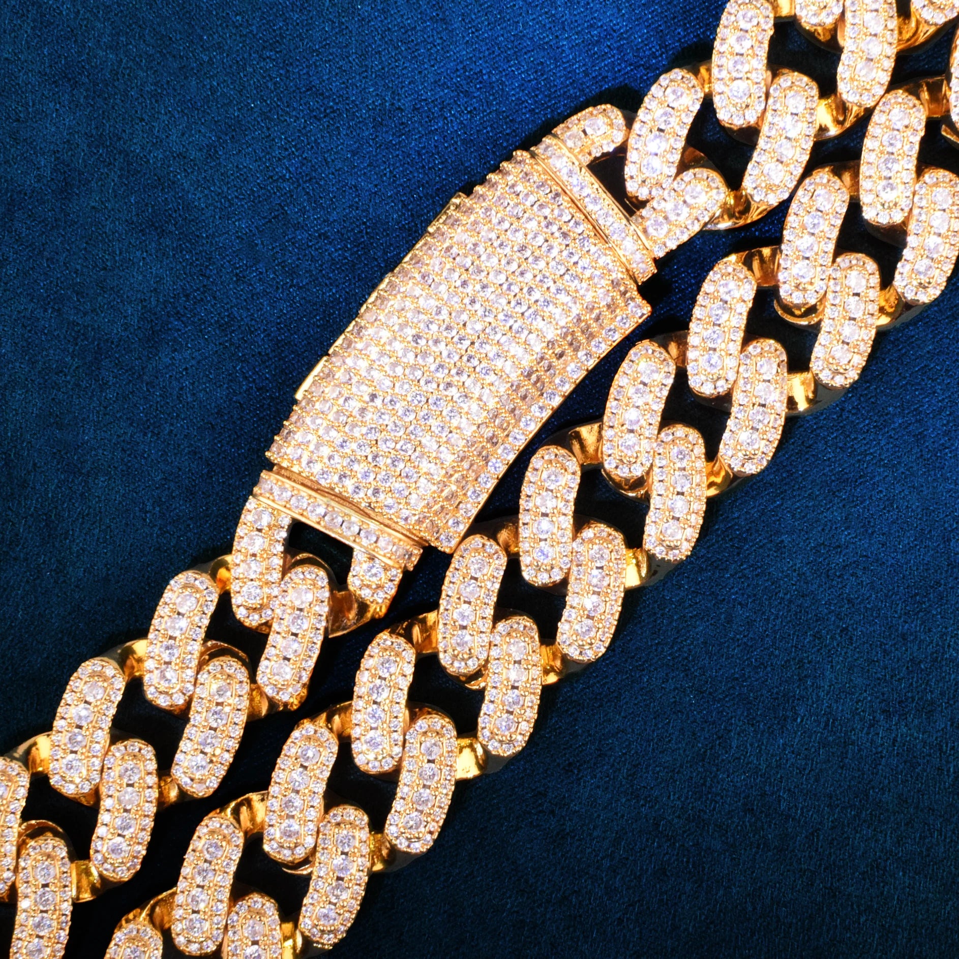 Diamond Cuban Link Necklace - 20mm
