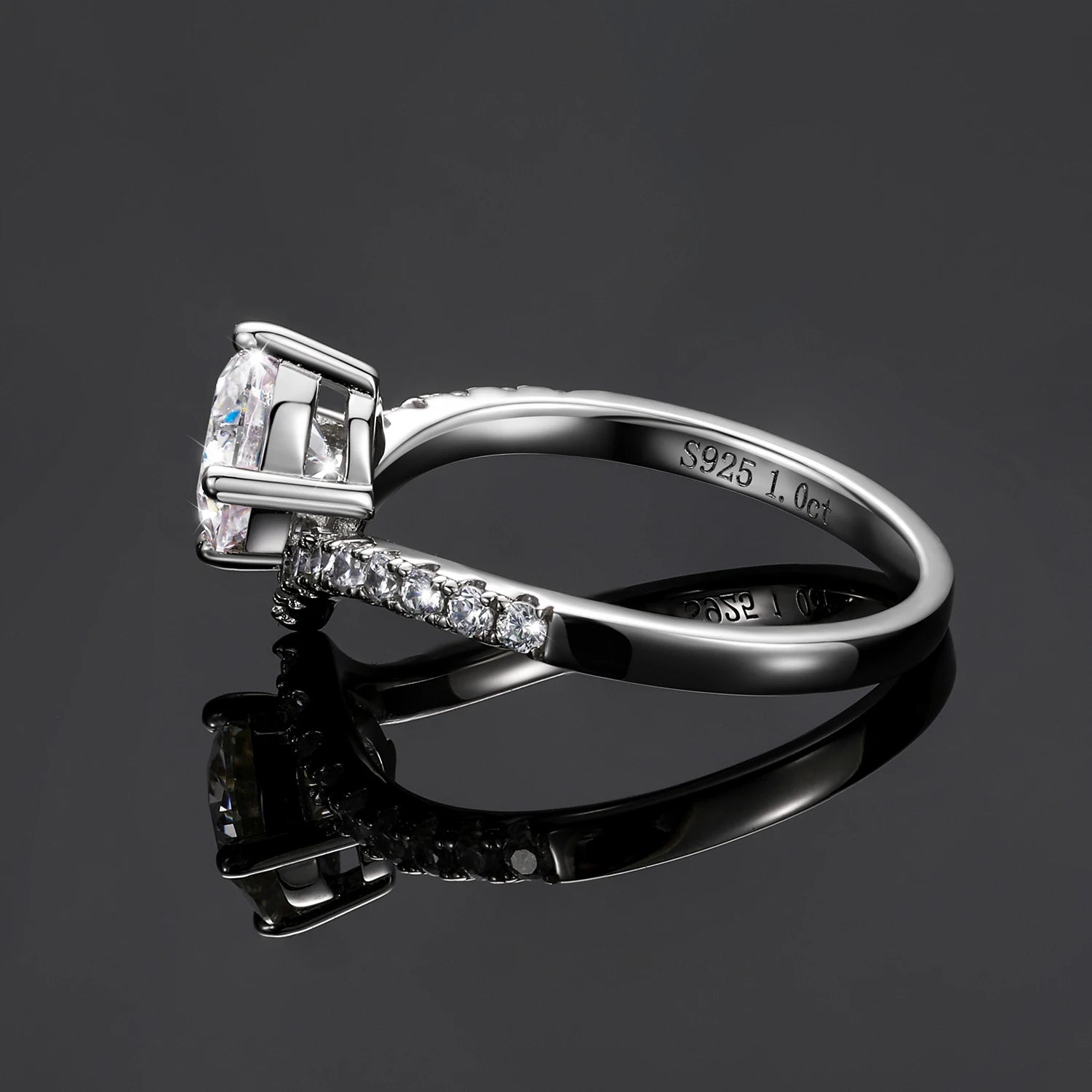 S925 Moissanite Chevron Band Round Cut Diamond Ring