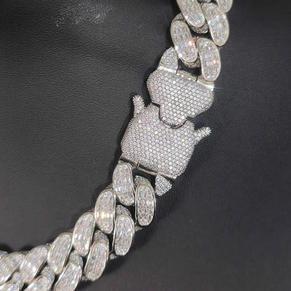 18MM Miami Baguette Diamond Buckle Link Chain Necklace
