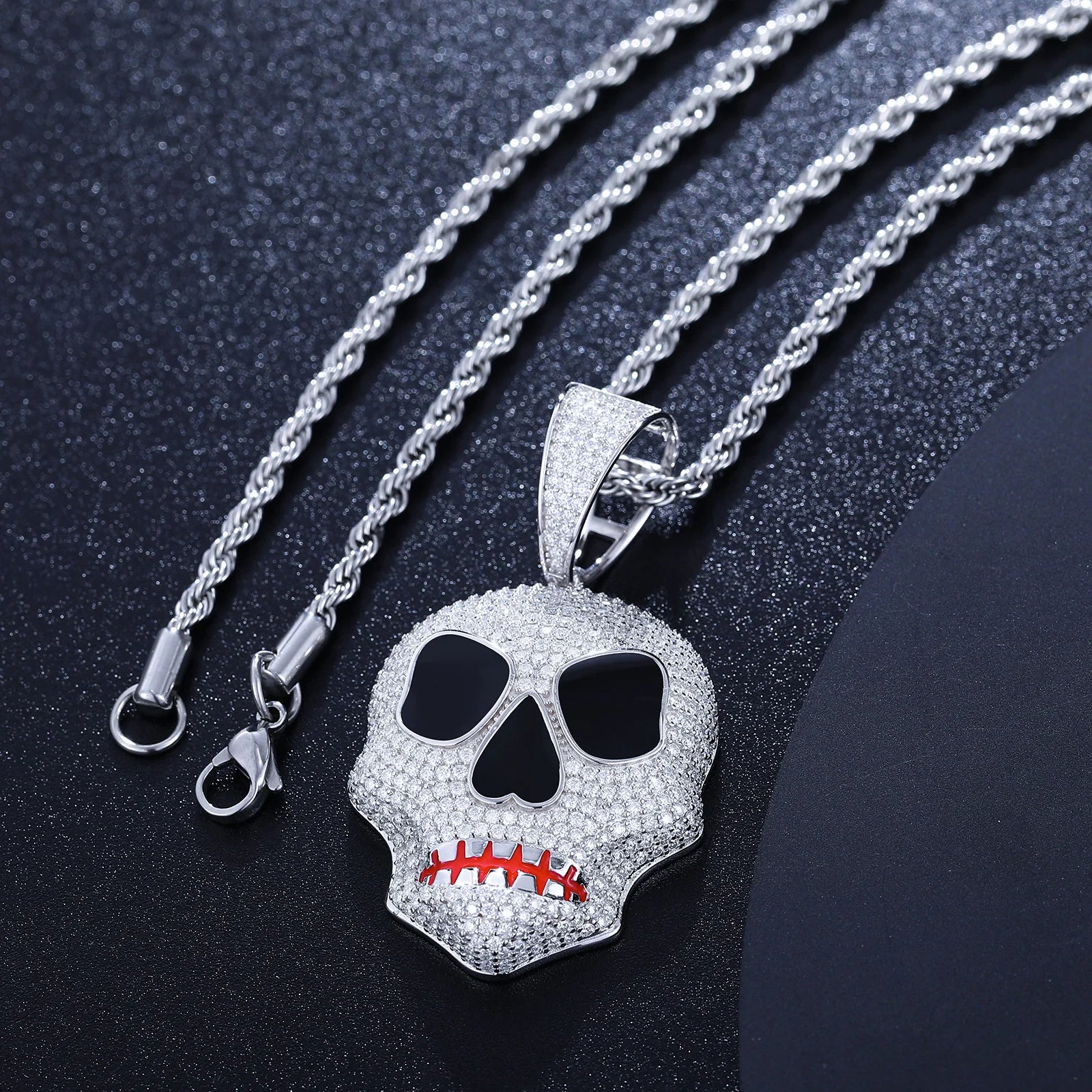 S925 Moissanite Black-Eye Skull Pendant - Icedgame & Co