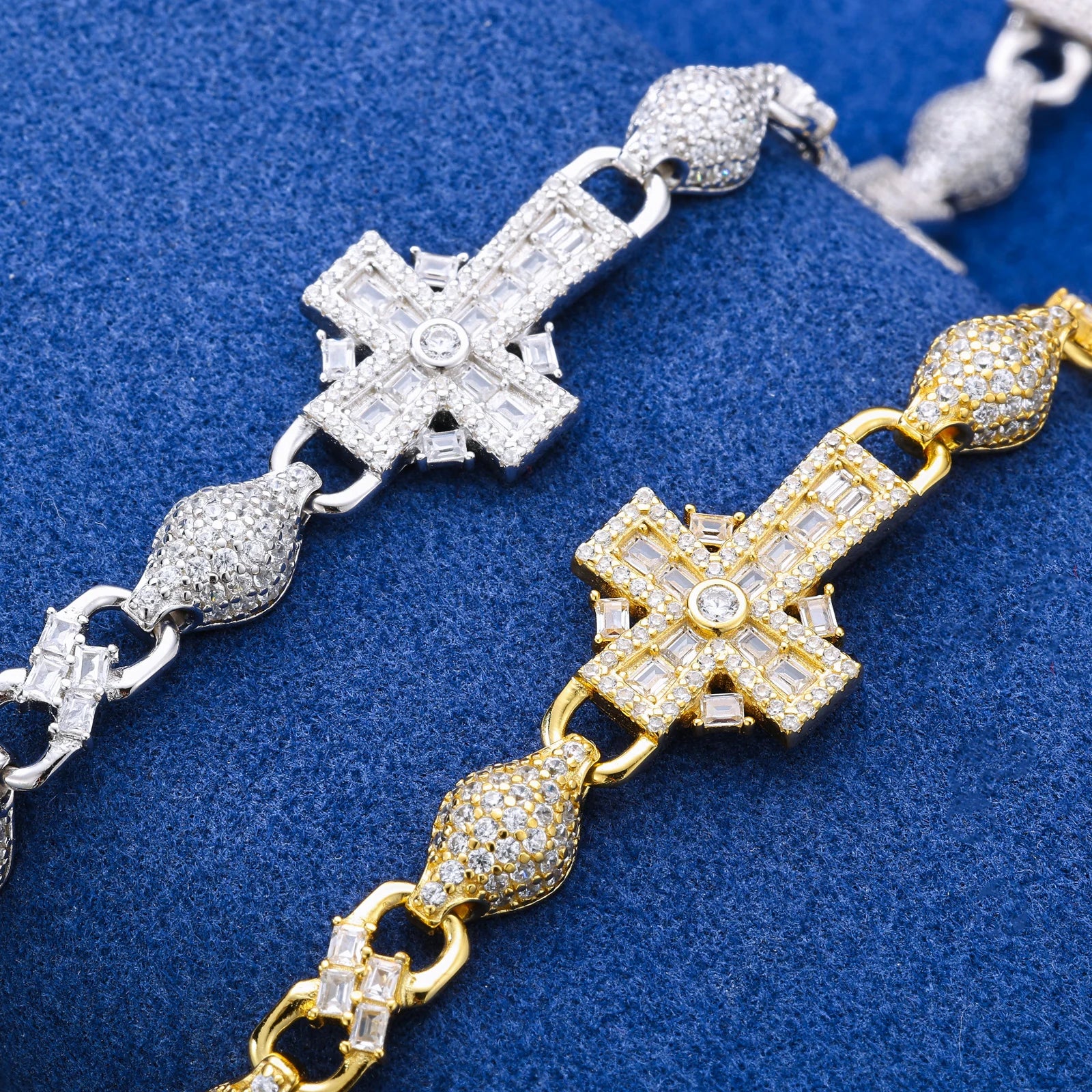 S925 Moissanite Diamond Iced Royal Cross Link Bracelet - 14mm