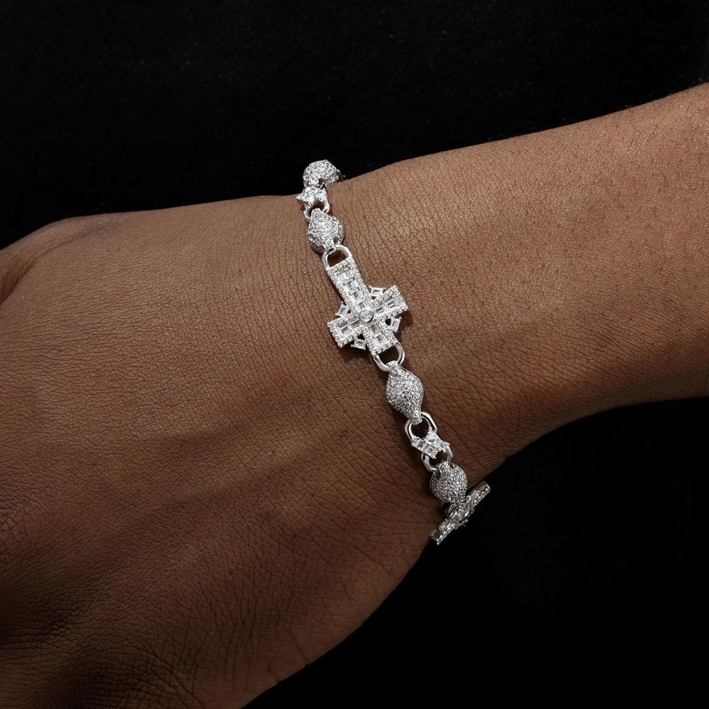 S925 Moissanite Diamond Iced Royal Cross Link Bracelet - 14mm