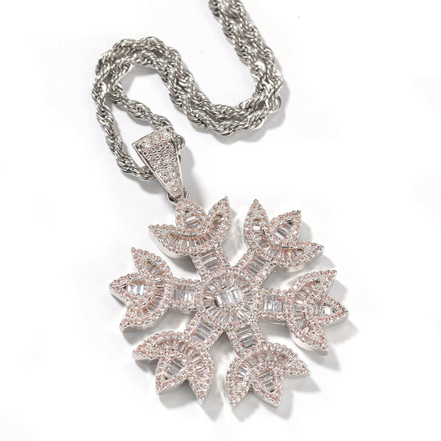 Snowflake - Pendant in White Gold & Gold [w/Chain]
