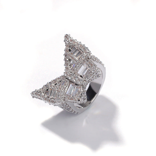 Wings - Baguette Ring in Gold/White Gold