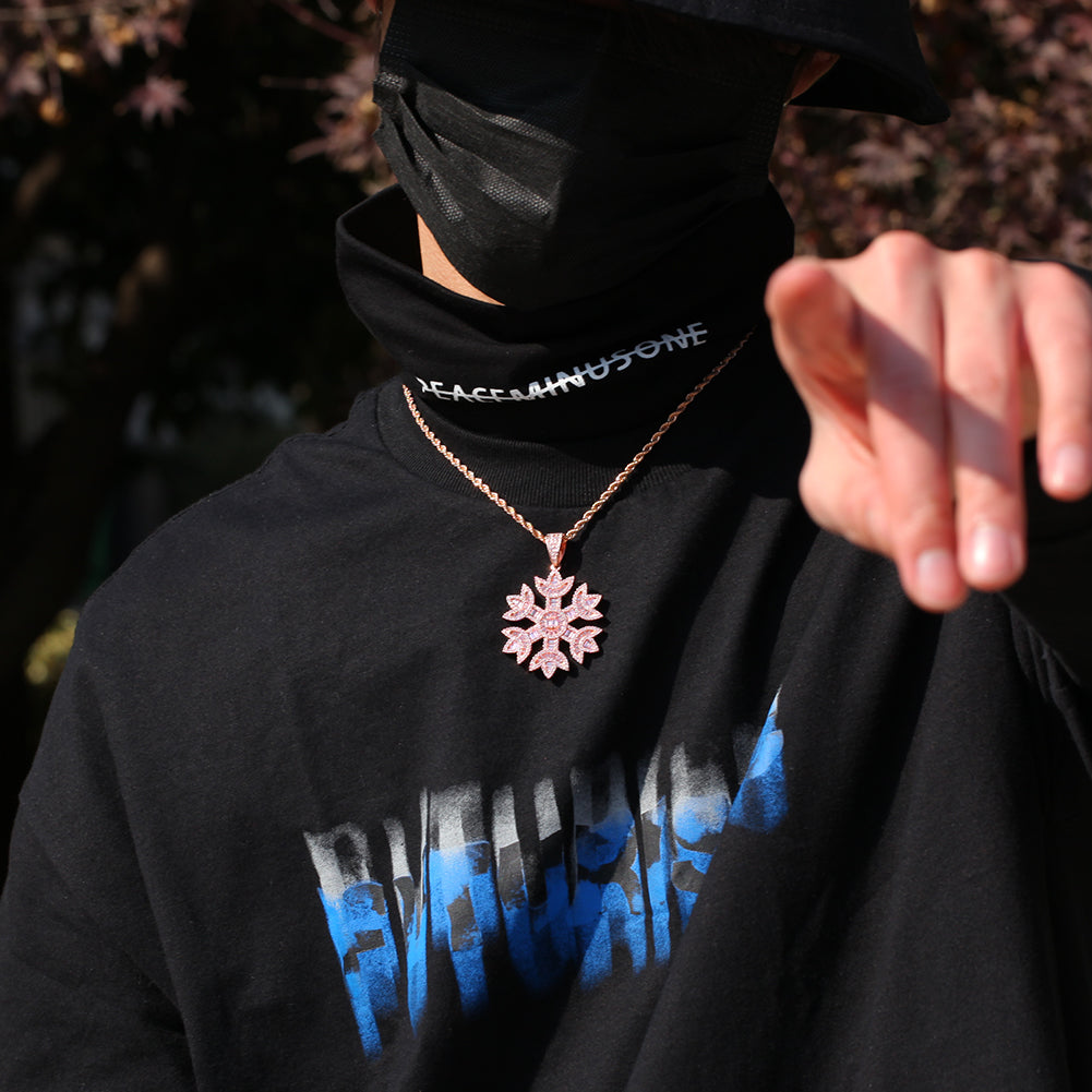Snowflake - Pendant in Rose Gold w/Chain